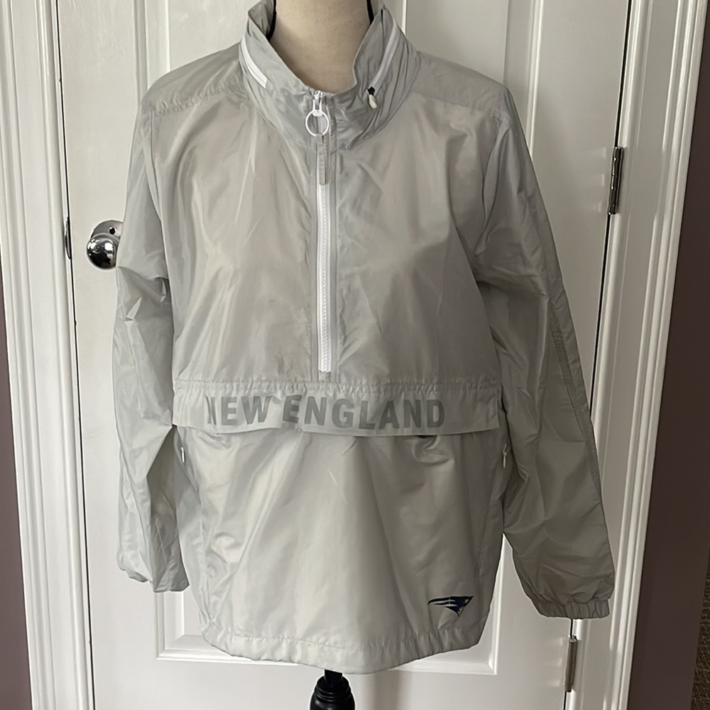 Under Armour New England Patriots Lightweight Popover Half-Zip Jacket